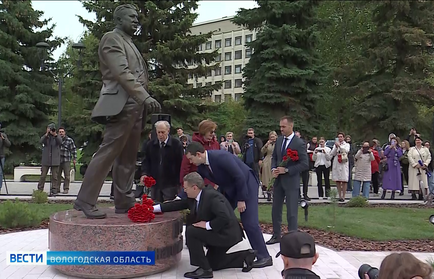 Торжественное открытие памятника Анатолию Дрыгину состоялось в Вологде