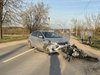 Мотоциклист без прав сломал ногу в аварии с легковушкой в Тейкове 