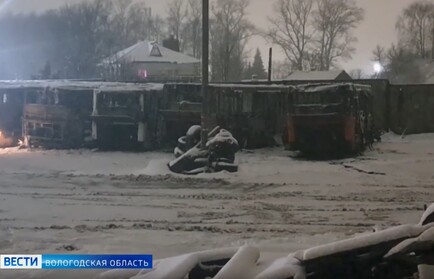 Частному перевозчику, пострадавшему от пожара, передали в аренду шесть автобусов в Вологде