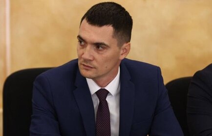 Роман Маслов покидает пост главы Череповца