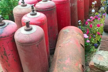 Жители Южского района собирают старые газовые баллоны на печки для бойцов СВО