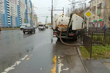 В Иванове специалисты устраняют последствия затяжных дождей