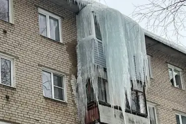 В Шуе журналисты объявили конкурс на самую длинную сосульку