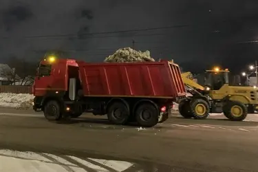 С начала зимы дорожники вывезли с улиц Иванова 270 тысяч кубометров снега