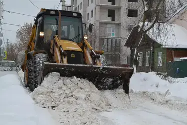 В Иванове ночью 18 марта городские улицы убирали 39 единиц техники