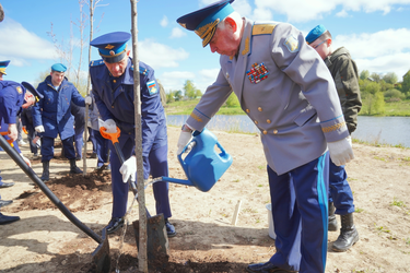 В Иванове открыли Аллею славы воздушно-десантных войск и памятник "За ВДВ!"