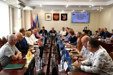Депутаты Ивановской городской думы вручили Владимиру Шарыпову благодарность за большой вклад в развитие города Иваново