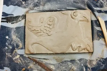 Ивановцы лепят Музей Бурылина из глины