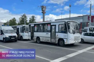 В Иванове столкнулись два ПАЗа, три женщины-пассажирки – в больнице