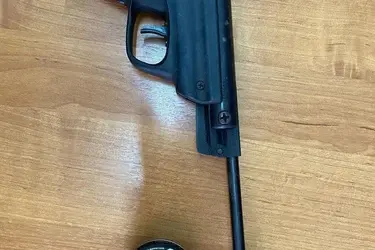 В Шуе пожилой мужчина открыл стрельбу во время конфликта с подростками