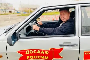 Ветеран СВО из Приволжска первым в регионе получит новую Lada Granta с ручным управлением