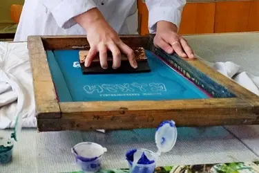 Ивановские химики создают уникальную одежду с сигнальными элементами