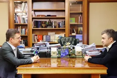 Заместитель председателя правительства РФ Александр Новак и губернатор Станислав Воскресенский провели рабочую встречу
