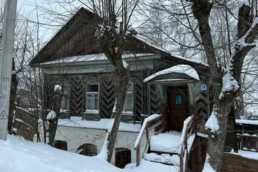 Сползающий к Волге дом купца Кузнецова в Плёсе планируется отреставрировать и использовать
