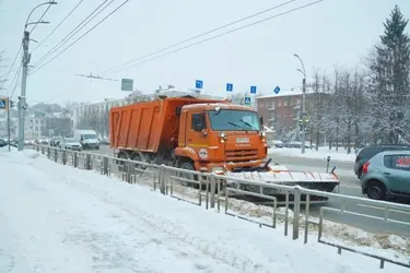 Последствия снегопада в Ивановской области устраняют более 220 единиц техники
