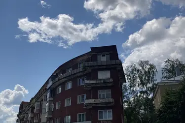Из "дома-корабля" в Иванове суд убрал траурный бизнес