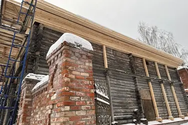 В Юрьевце начался первый этап работ по сохранению купеческого лабаза XIX века
