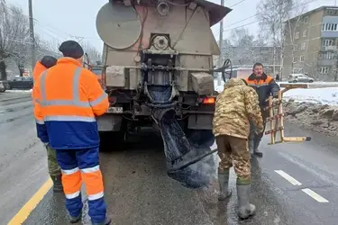 Дорожники подлатают асфальт на шести улицах Иванова
