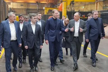 Вице-премьер РФ Денис Мантуров об ивановском "Профессионале": "Будем поддерживать планы по расширению"