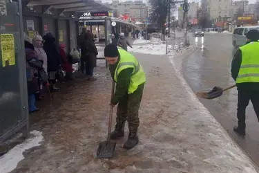 В Иванове 7 февраля на уборку дорог вышли 60 рабочих