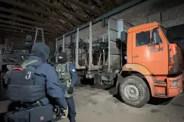 Появилось оперативное видео о поимке черных лесорубов в Ивановской области
