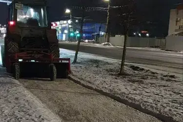 Зима продолжается: ночью 19 февраля ивановские дорожники потратили 35 тонн песко-соляной смеси