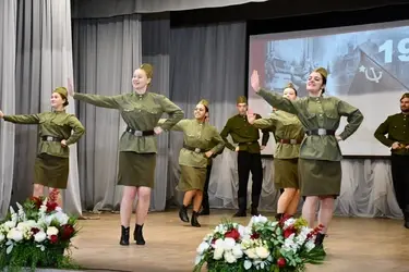 Коллективы ивановского Дворца детского и юношеского творчества показали программу "Великой Родины сыны"