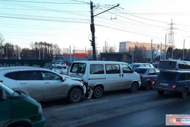 Два человека пострадали в четверном ДТП на улице Павла Большевикова в Иванове