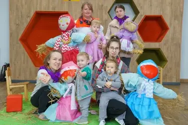 Как из палок, сена и ткани сделать символ Масленицы