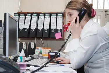 Ивановские учителя, кладовщики и секретари не надеются на карьерный рост в 2025 году