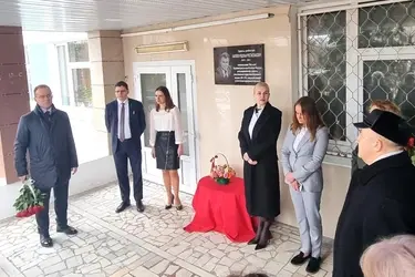 На фасаде областной детской больницы в Иванове установлена памятная доска в честь врача Рудольфа Шиляева