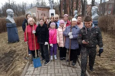 В кинешемском микрорайоне "Томна" привели в порядок мемориал героям Великой Отечественной войны