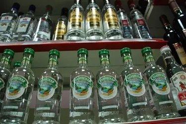 В Шуе разоблачили торговца "левым" алкоголем и сигаретами