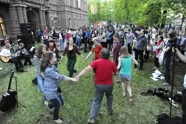 Художественный музей в Иванове в честь своего дня рождения приглашает на выставки бесплатно