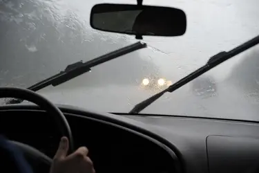 Гроза с градом и сильным ветром обрушится на Ивановскую область в ближайшие сутки