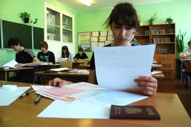 3,8 тысячи выпускников школ Ивановской области сегодня сдают ЕГЭ по математике