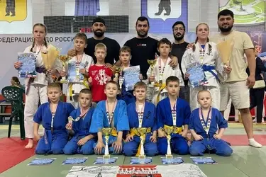 Команда Ивановской области по кудо привезла из Ярославля семь золотых, две серебряные и три бронзовые медали