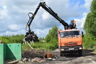 За месяц со стихийных свалок в Иванове вывезли 2400 кубометров мусора