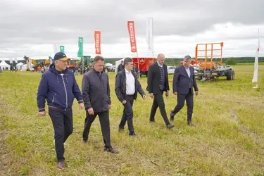 В День поля в Ивановской области представили современную сельхозтехнику