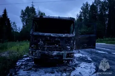 В деревне Песочнево в Ивановском районе сгорел КАМАЗ