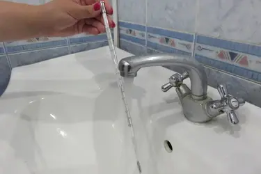 В Юрьевце прокуратура потребовала от МУП "Коммунальщик" горячей воды для жителей
