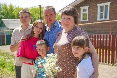Много детей - это счастье: фотоистория двух семей из Ивановской области