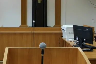 Прокуратура требует взыскать с властей Верхнего Ландеха 100 000 рублей за укус собаки