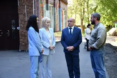 Двор школы № 54 в Иванове преобразился к новому учебному году