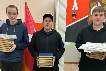 Студенты ивановских колледжей собрали 10 тонн макулатуры и спасли 176 деревьев