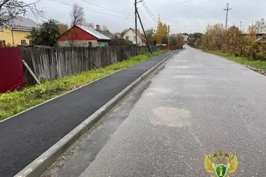 В Приволжске по требованию прокуратуры на одной из улиц сделан тротуар