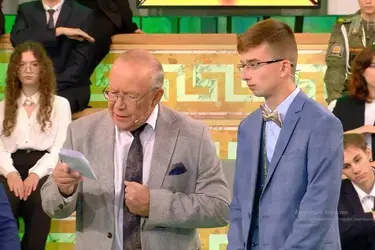 Ивановский школьник Борис Прошек достойно сыграл на зеленой дорожке "Умниц и умников"