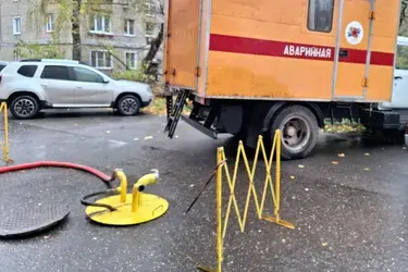 Коммунальщики промыли водосети для более 40 домов в Иванове