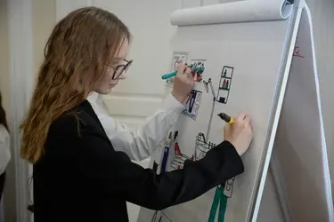 Росмолодежь помогла 200 ивановцам превратить карьерные мечты в реальные планы