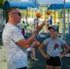Даже родители могли попробовать свои силы в жонглировании.